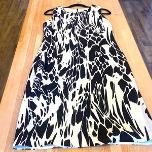 Louben (Nordstrom) black and white print sleeveless sheath dress size 6 EUC